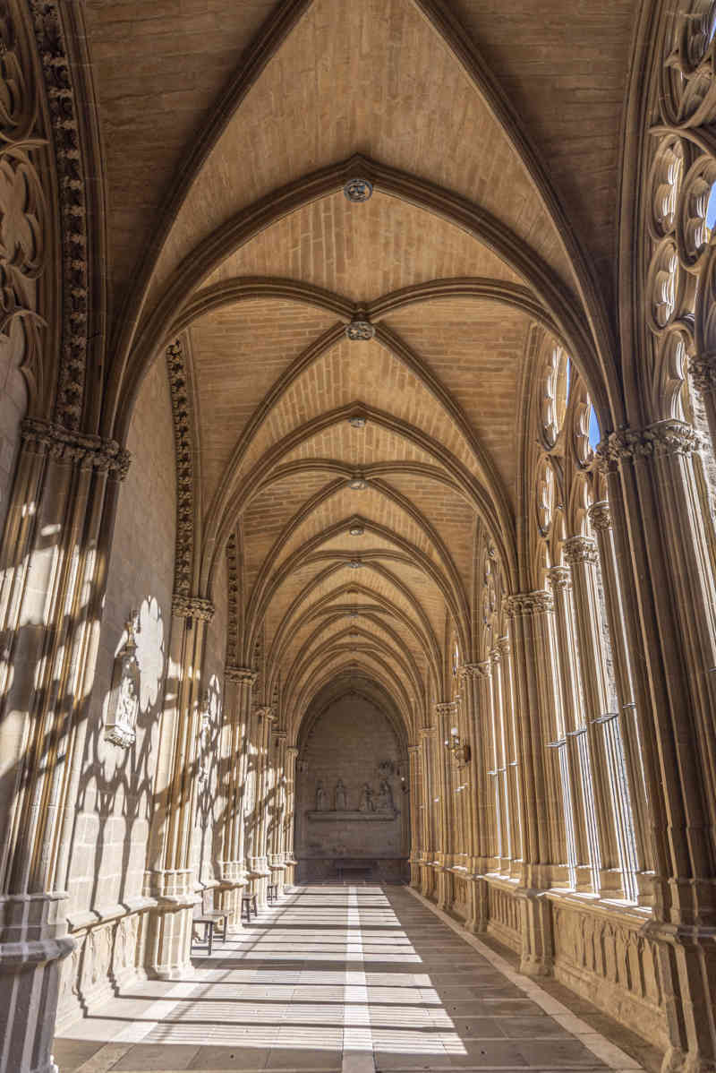 Pamplona 026 - catedral de Santa María la Real - claustro.jpg